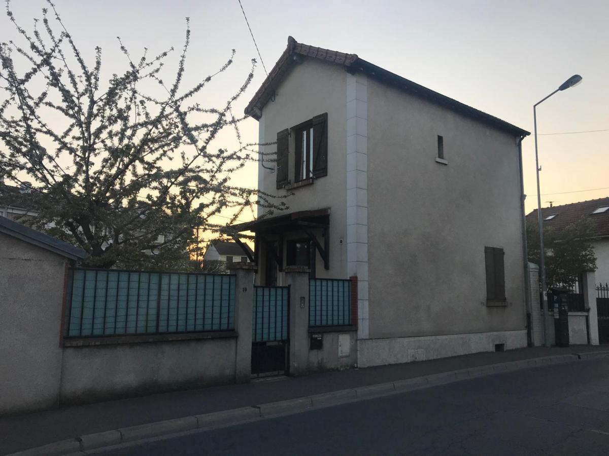 Alloappartmeuble_L'Emeraude Houilles Exterior foto